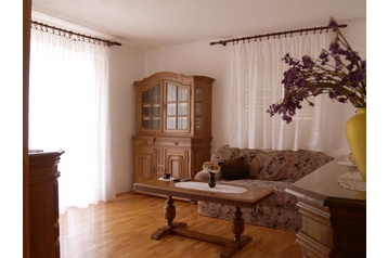 Pension de famille Okrug Donji 10